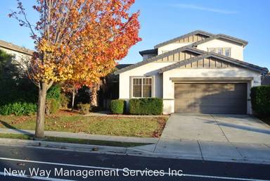 Main picture of 641 Herb White Way