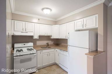 Main picture of 215 Aycrigg Ave