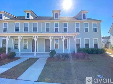 Main picture of 354 Great Lawn Dr