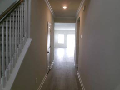 Main picture of 5039 Valley Falls St