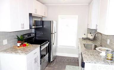 Main picture of 713 W Wabash St
