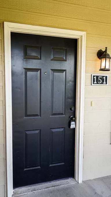 Main picture of 151 Bentwood