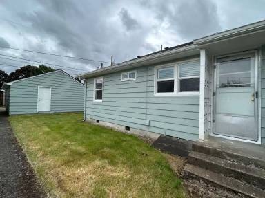 Main picture of 1058 18th Ave
