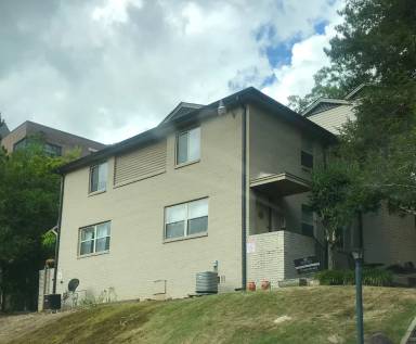Main picture of 1010 Broadway Street