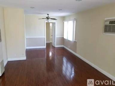 Main picture of 7357 Woodman Ave