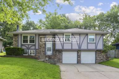 Main picture of 1918 NE 4th St