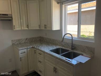 Main picture of 10853 Telfair Ave