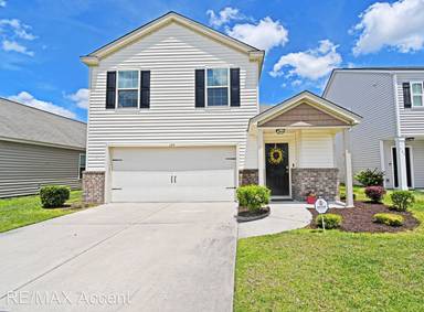 Main picture of 103 Davila St