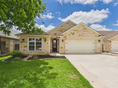 Main picture of 1705 Cherrywood Dr