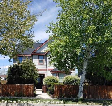 Main picture of 2361 NW Elm Ave