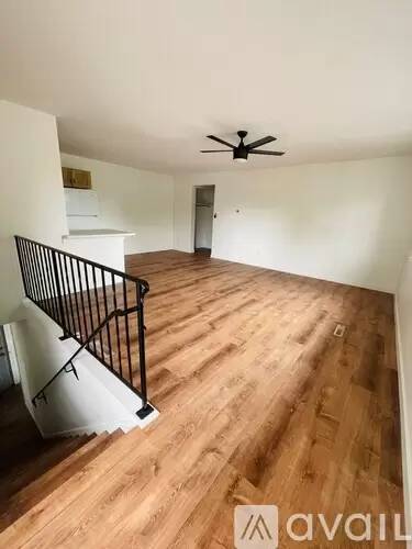 Main picture of 1024 Oxford Ln
