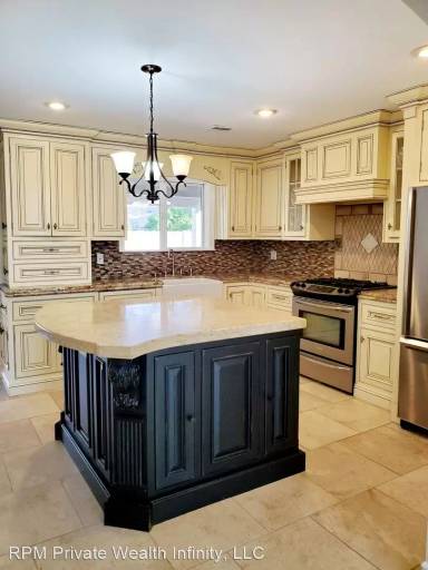 Main picture of 3924 E Desert Cove Ave
