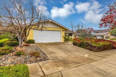 Main picture of 11223 La Jolla Ct