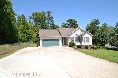 Main picture of 2395 Lake Shore Rd S