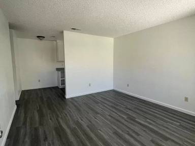 Main picture of 1513 Summit Ave