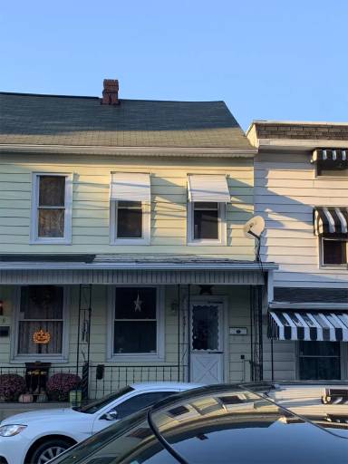 Main picture of 737 Walnut St