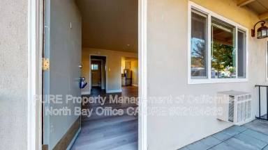 Main picture of 560 Dexter St