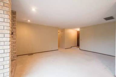 Main picture of 1808 W Kent Pl