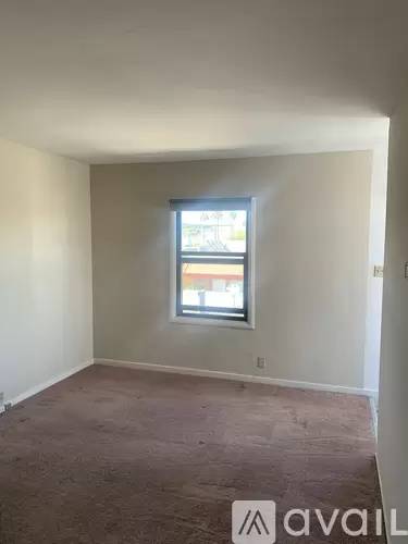 Main picture of 20 Hillcrest Blvd