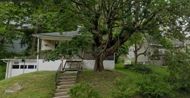 Main picture of 208 Hull St