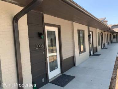 Main picture of 2101 Dearborn St