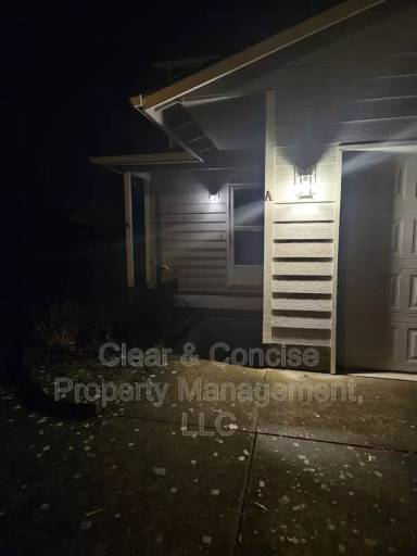 Main picture of 547 N 6th St