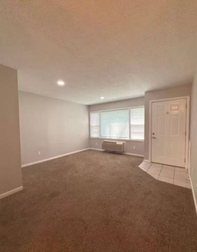 Main picture of 111 N Walker Ave