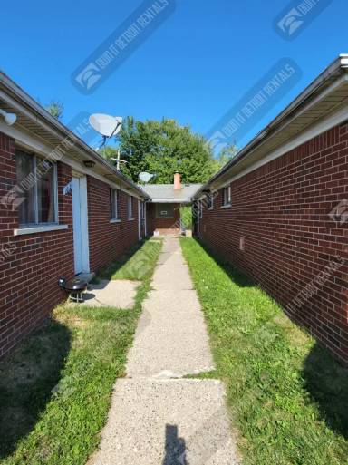 Main picture of 10116 Cadieux Rd