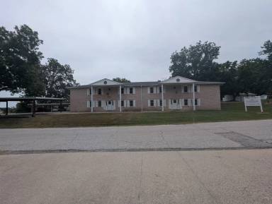 Main picture of 501 E 6th St
