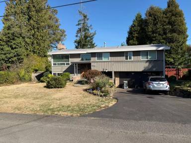 Main picture of 5252 116th Pl SE
