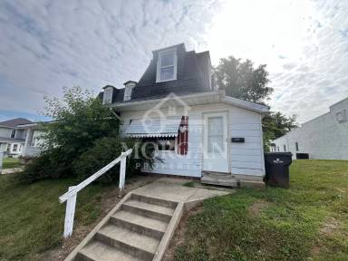 Main picture of 317 1/2 N Harrison St