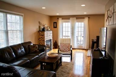 Main picture of 600 Trapelo Rd