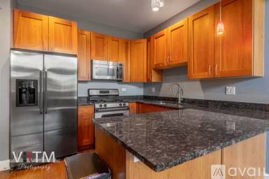 Main picture of 945 W Huron St