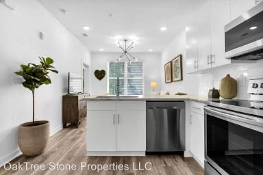Main picture of 525 Parkway Dr NE