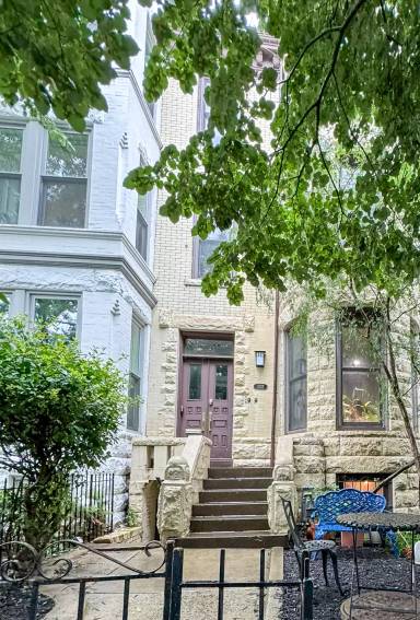 Main picture of 1737 17th St NW