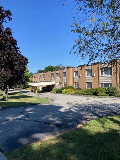 Main picture of 57 Westridge Rd