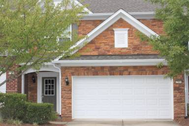 Main picture of 15664 Canmore St