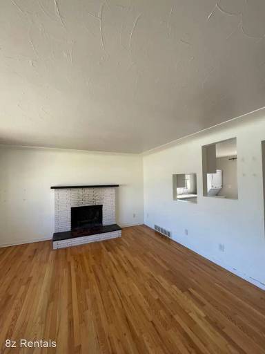 Main picture of 5407 S Foresthill St
