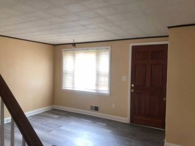Main picture of 4004 Ardley Ave