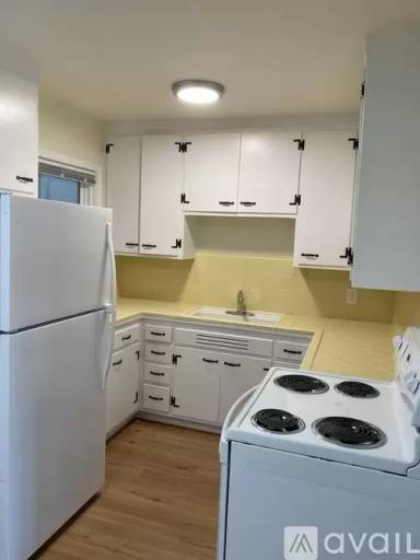 Main picture of 1025 Geneva Ave