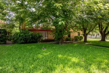 Main picture of 742 Donlee Rd