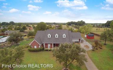 Main picture of 2406 Berry Grove Ct