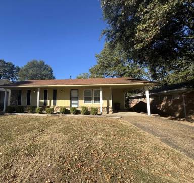 Main picture of 9225 Woodbine St
