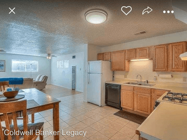 Main picture of 2704 Altez St NE