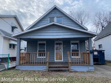 Main picture of 3614 E 54th St