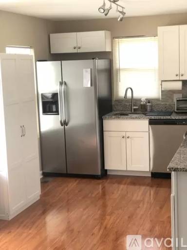 Main picture of 823 Balboa Ave