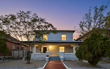 Main picture of 1305 E Rio Grande Ave