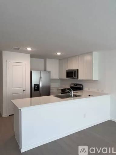 Main picture of 563 River Run Way