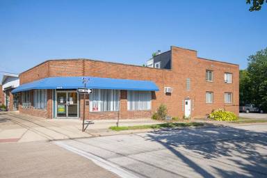 Main picture of 4352 W 222nd St