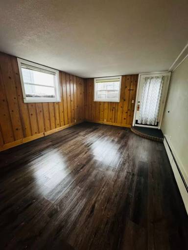 Main picture of 620 N Main St